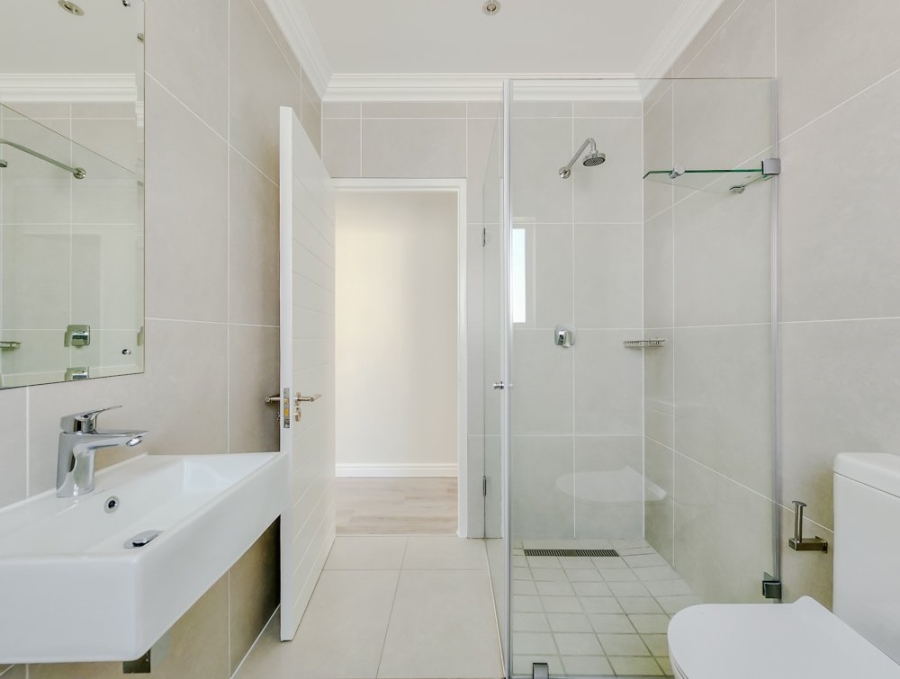 To Let 3 Bedroom Property for Rent in Pinehurst Western Cape